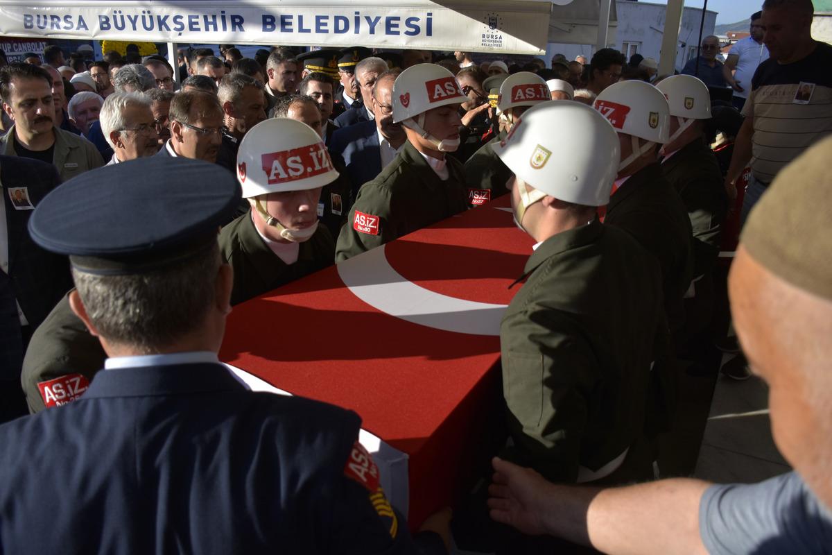 Şehit Piyade Teğmen Halis Keskin Bursa'da son yolculuğuna uğurlandı