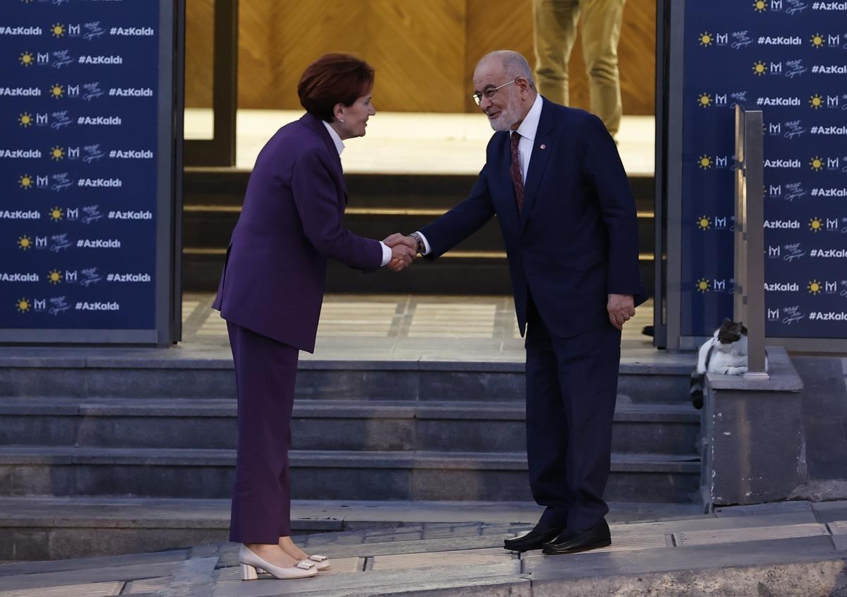 Altı muhalefet partisi genel başkanının İYİ Parti Genel Merkezi'ndeki toplantısı sona erdi