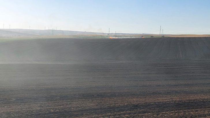Tekirdağ'da bin dönüm tarım alanı yandı G3