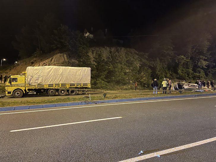 Kastamonu'da kamyona çarpan otomobildeki 1 kişi öldü, 3 kişi yaralandı G2
