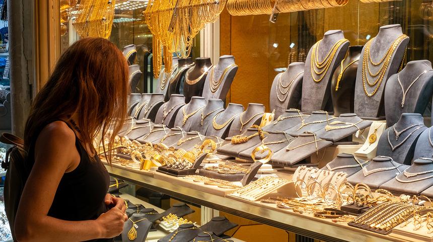 Altın fiyatları ezber bozdu! Düğün yapacak çiftler altını artık bakın nasıl alıyor…