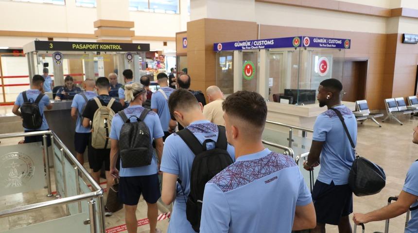 Trabzonspor, yurt dışı hazırlık kampı için Slovenya'ya gitti