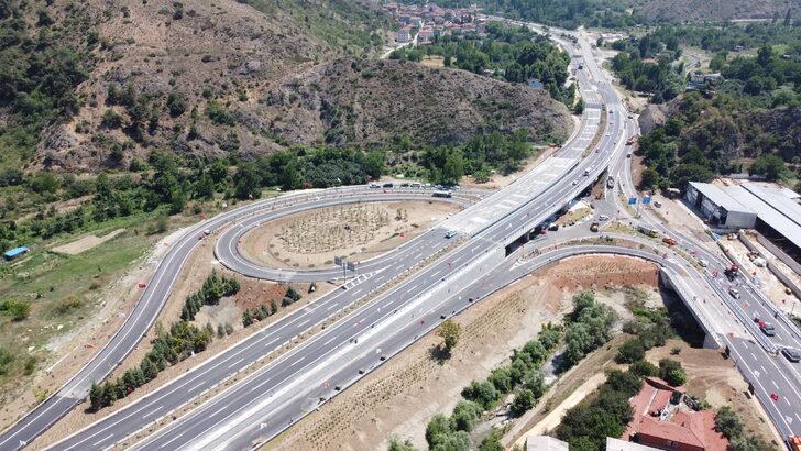 Ulaştırma ve Altyapı Bakanı Karaismailoğlu, Bilecik'te köprülü kavşak açılışında konuştu: G2