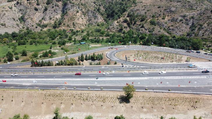 Ulaştırma ve Altyapı Bakanı Karaismailoğlu, Bilecik'te köprülü kavşak açılışında konuştu: G4