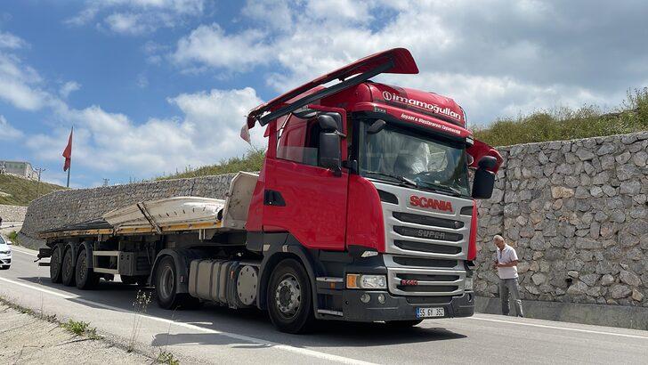 Samsun'da iki tırın çarpıştığı kazada bir kişi yaralandı G3