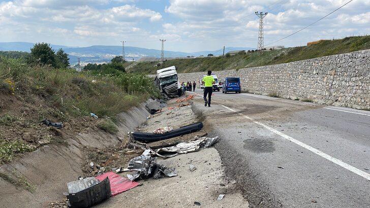 Samsun'da iki tırın çarpıştığı kazada bir kişi yaralandı G4