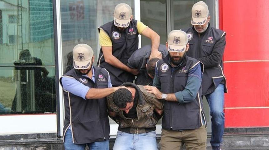 Kız &ccedil;ocuğunu dağa ka&ccedil;ıracaklardı! O PKK'lılar su&ccedil;&uuml;st&uuml; yakalandı