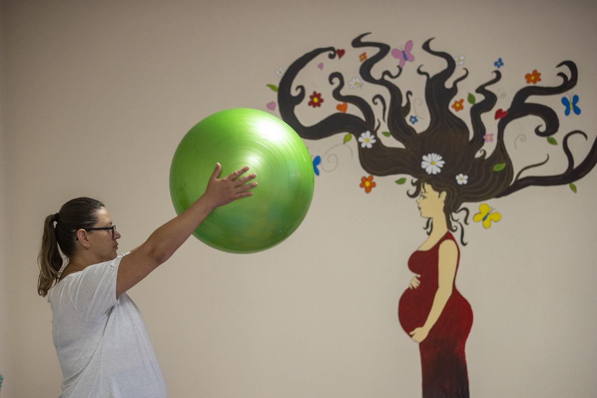 Antalya'da anne adayları "gebe okulu" ile doğuma sağlıklı hazırlanıyor