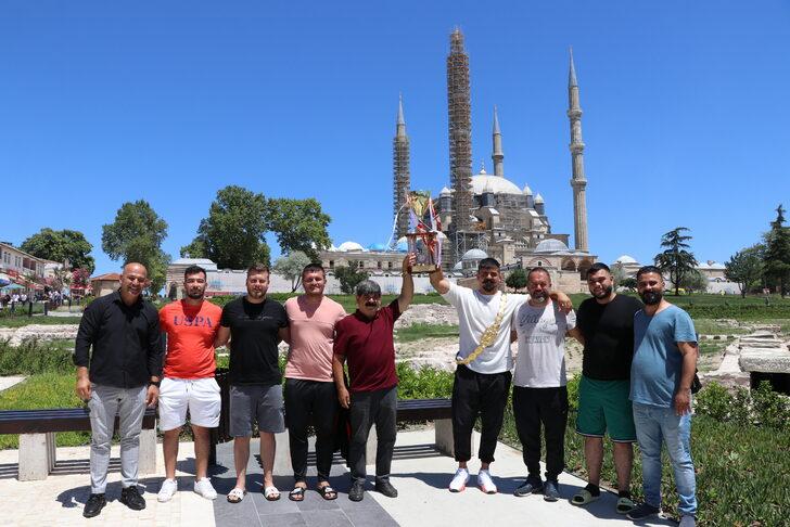 Kırkpınar Başpehlivanı Şimşek'ten Edirne Belediye Başkanı Gürkan'a ziyaret G4