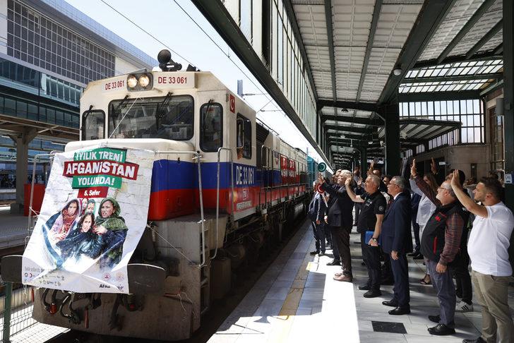 Afganistan'a yardım malzemesi taşıyan "İyilik Treni"nin beşincisi törenle uğurlandı G1