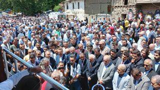 Amasya Belediye Başkanı Sarı'nın annesi son yolculuğuna uğurlandı