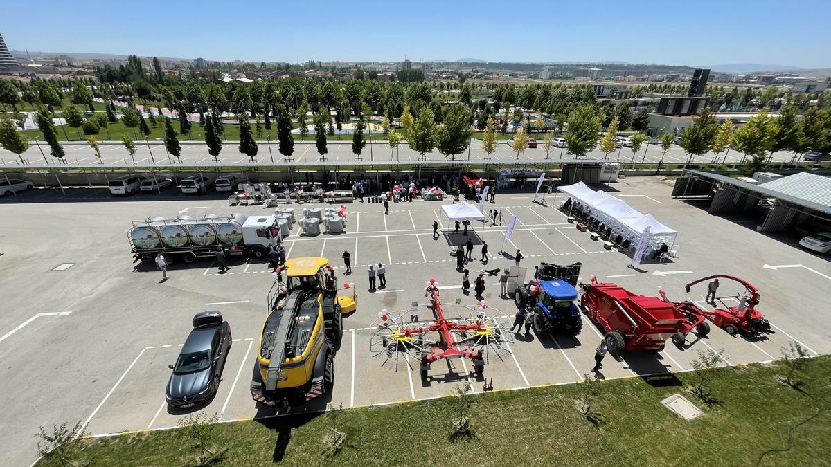 &Ccedil;orum'daki &ccedil;ift&ccedil;i birliklerine 15 milyon liralık makine desteği