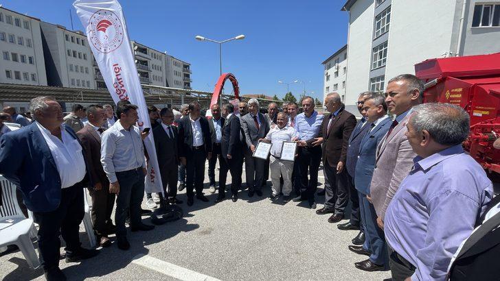 Çorum'daki çiftçi birliklerine 15 milyon liralık makine desteği G3