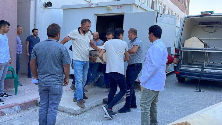 GÜNCELLEME 2 - Balıkesir'deki trafik kazasında 5 kişi öldü, 2 kişi yaralandı G2