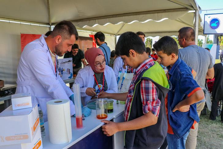 "Gökyüzü Gözlem Etkinliği" gökyüzü meraklılarını Van'da buluşturdu G4