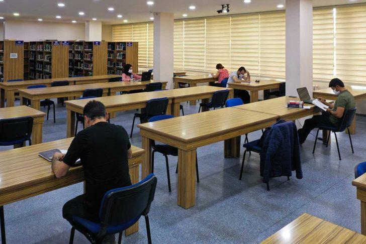 Atatürk Üniversitesine kayıt yaptıran 10 bin öğrenci yaz okuluna başladı G3