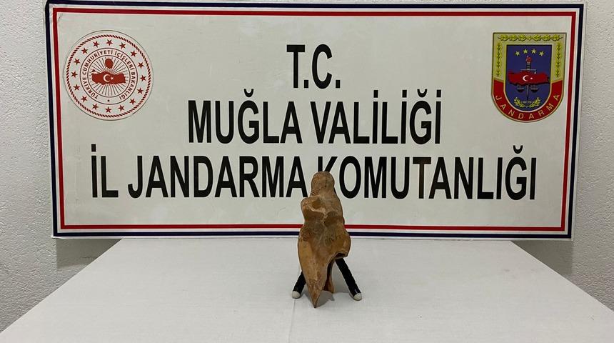 Muğla'da tarihi eser kaçakçılığı operasyonunda 2 kişi yakalandı