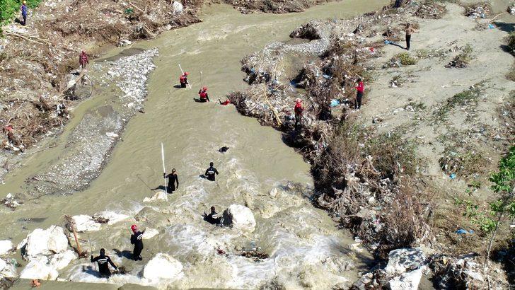 Düzce'de sele kapılan operatörün bulunması için yürütülen çalışmalara ara verildi G2