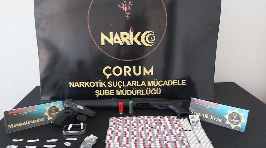 Çorum'da uyuşturucu operasyonunda 2 zanlı tutuklandı