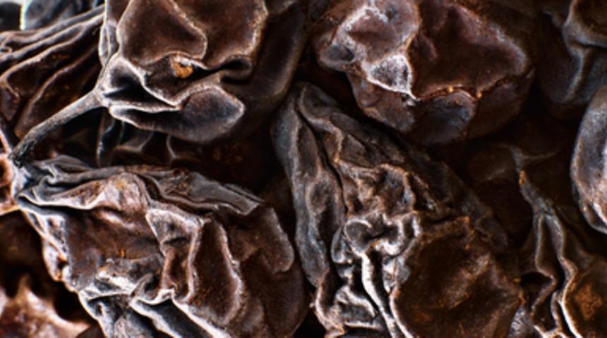 Yemek borusu kanseri yapıyor! İşte aç karna tüketmemeniz gereken 7 yiyecek...