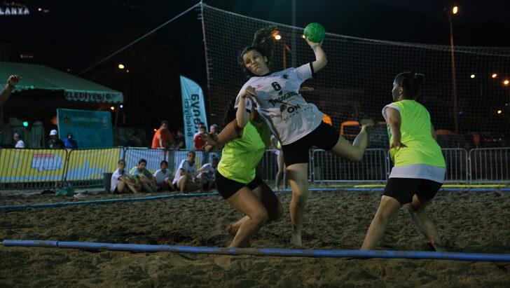 Antalya'da Uluslararası Plaj Hentbolu Turnuvası düzenlendi G5