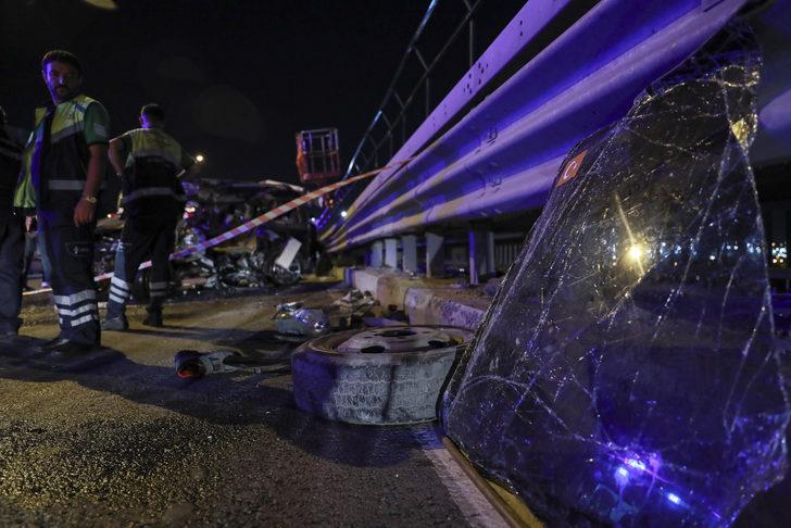 Bayrampaşa'da viyadükte meydana gelen kazada 2 kişi öldü, 5 kişi yaralandı G2