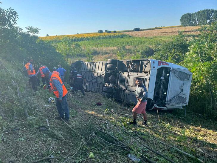 Kırklareli'nde yolcu otobüsü devrildi G1