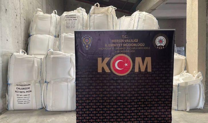 Mersin'de 7 bin 501 ton kaçak gübre ele geçirildi G3