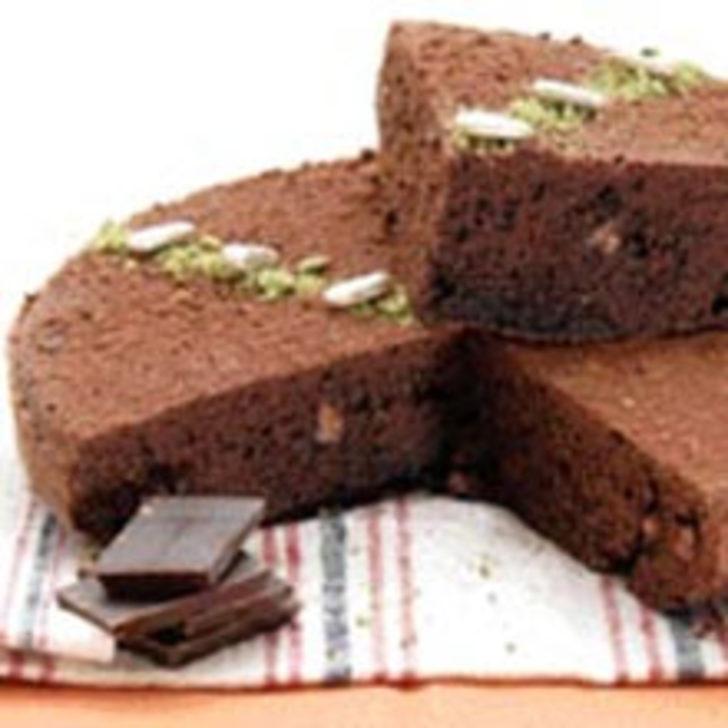 Krokanlı ve Çikolatalı Kek