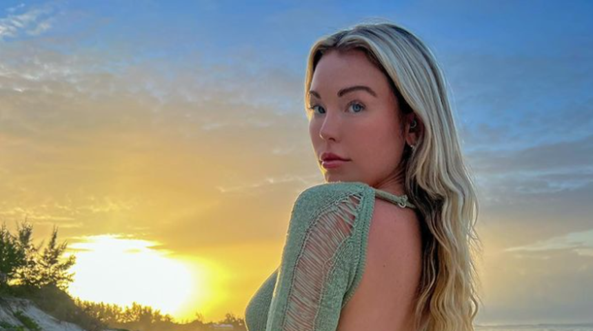 Çıplak bir şekilde SuperBowl’a girmeye çalışmıştı! Küvet pozuyla herkesi şaşırtmayı başardı