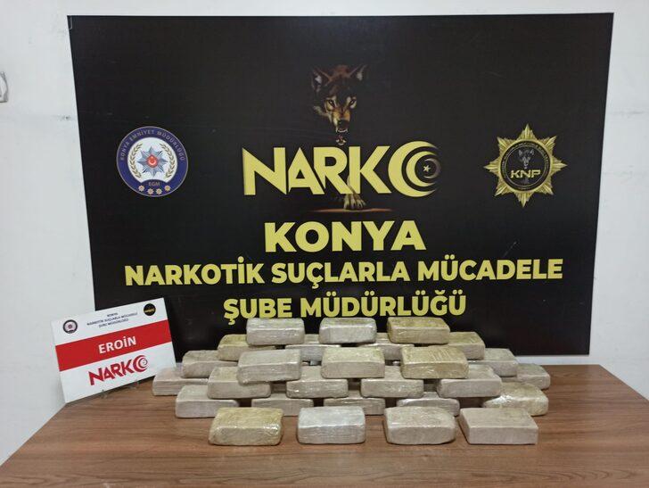 Konya merkezli uyuşturucu operasyonunda yakalanan 14 zanlı tutuklandı