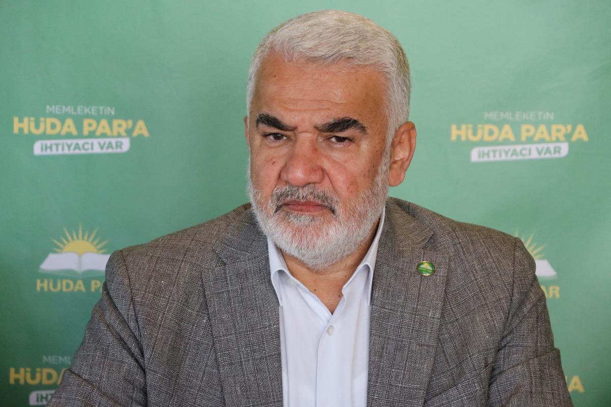 H&Uuml;DA PAR Genel Başkanı Yapıcıoğlu, Siirt'te basın toplantısında konuştu: