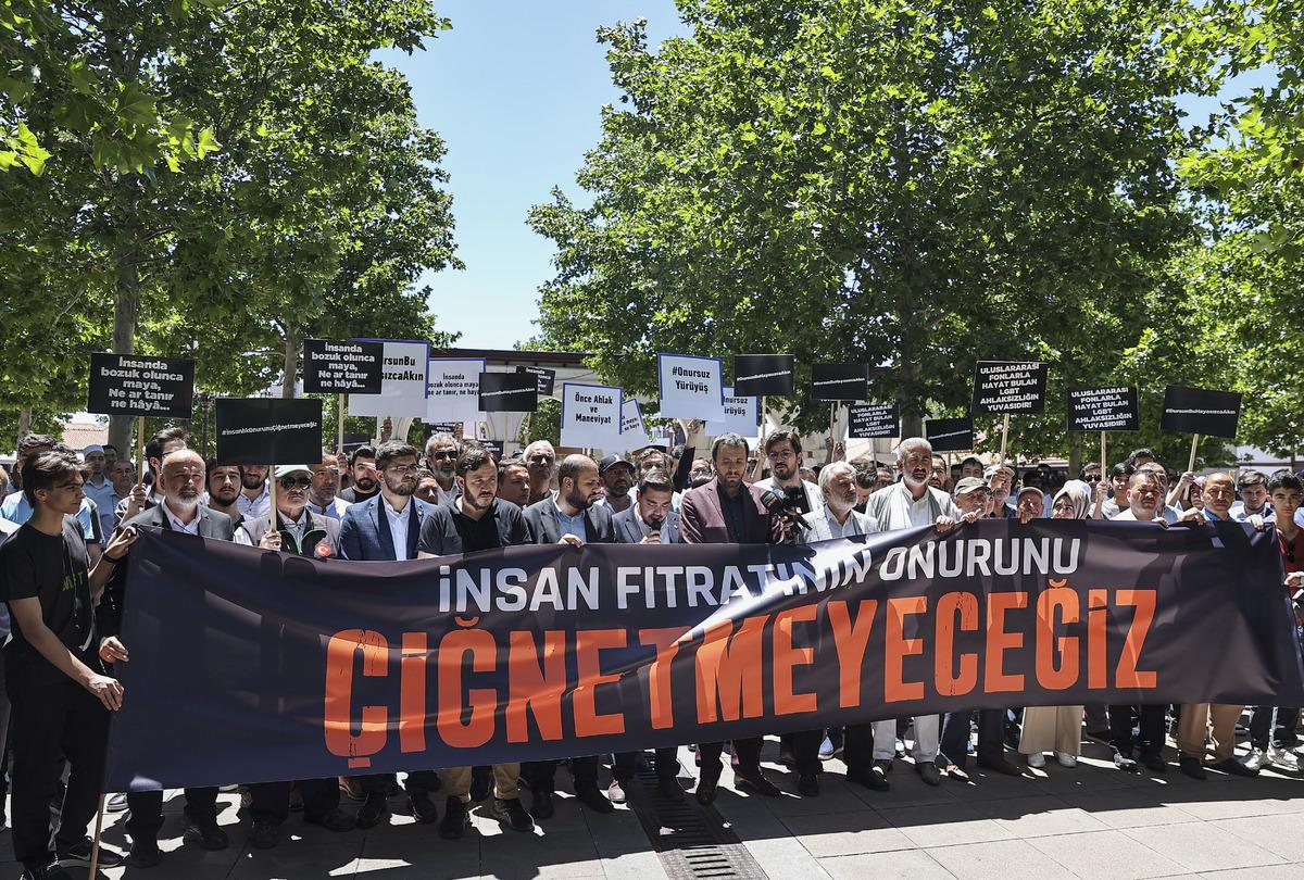 Sivil toplum kuruluşlarından LGBT'nin d&uuml;zenleyeceği Ankara y&uuml;r&uuml;y&uuml;ş&uuml;ne tepki