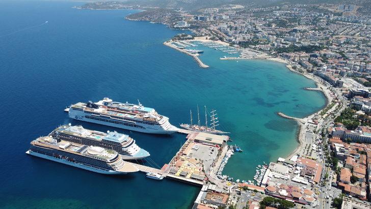 Kuşadası, 5 kruvaziyerle gelen yaklaşık 6 bin 700 turisti ağırladı G5