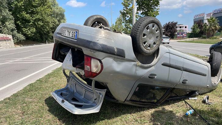 Samsun'da refüje devrilen otomobildeki 2 kişi yaralandı G2