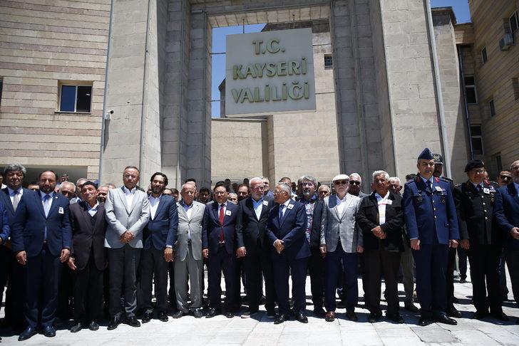 Eski AK Parti Kayseri Milletvekili Niyazi Özcan'ın cenazesi toprağa verildi G1