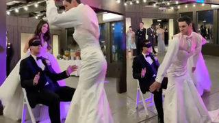 Sağdıcın şakası sosyal medyayı karıştırdı! Gelinliği giyip kucak dansı yapmaya başladı, herkes şaşırdı