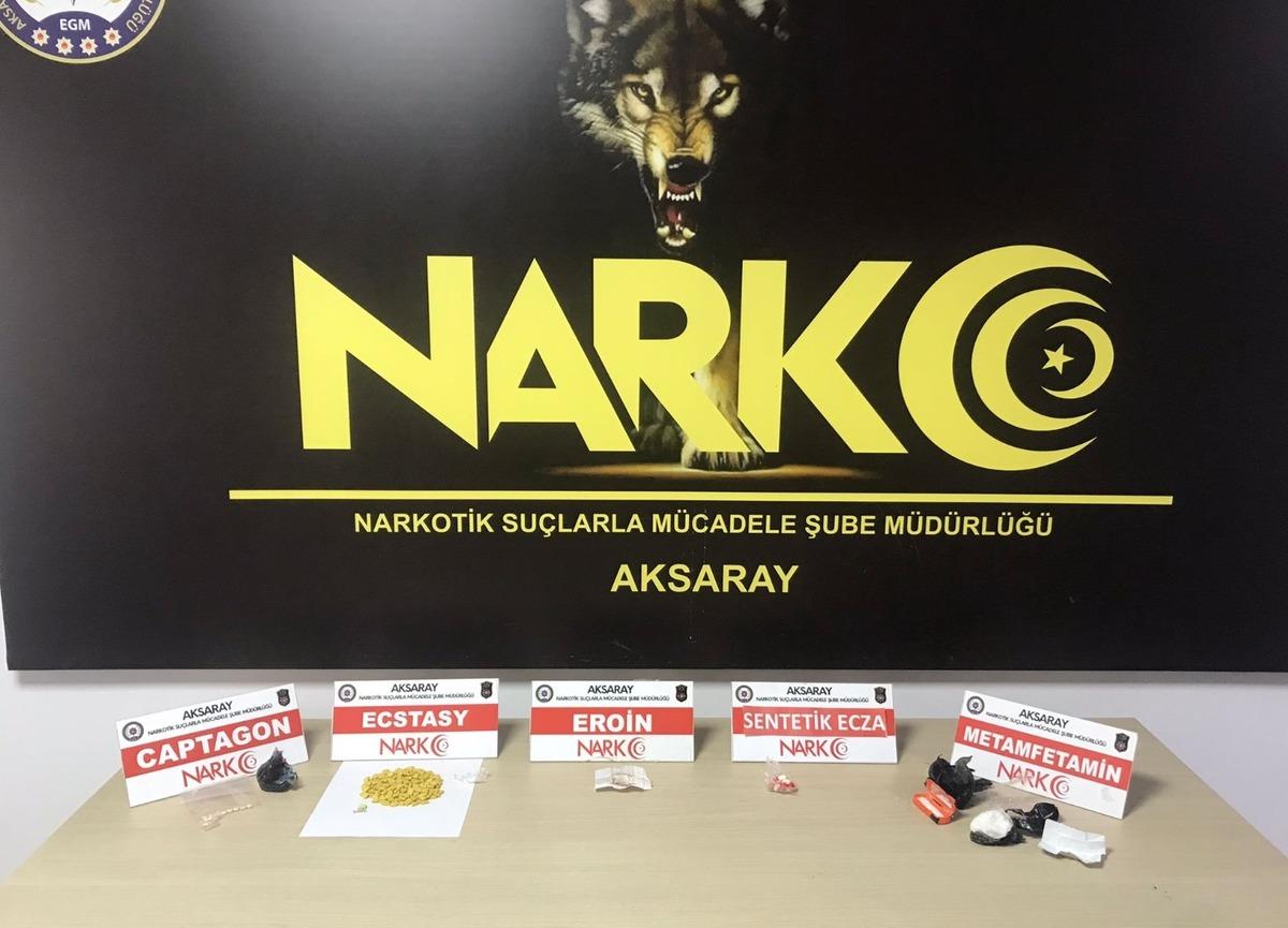 Aksaray'da uyuşturucu sattıkları iddiasıyla yakalanan 13 ş&uuml;pheli tutuklandı