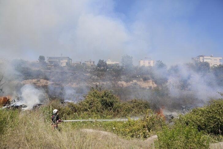 Mersin'de ağaçlık alanda çıkan yangın söndürüldü G1