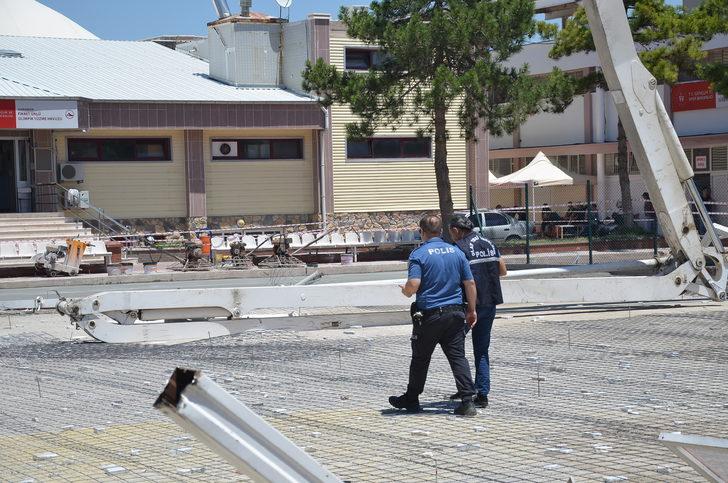 Karaman'da beton pompasının kopan kolunun altında kalan işçi yaralandı G4