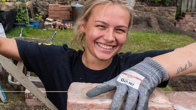 Yalan söylediğini sanıyorlar! ''O kadar ateşliyim ki kimse gerçek işimin ne olduğuna inanamıyor''