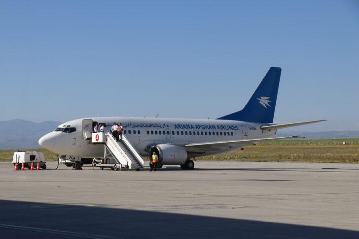 Ağrı'dan 106 Afganistan uyruklu düzensiz göçmen ülkelerine gönderildi G5