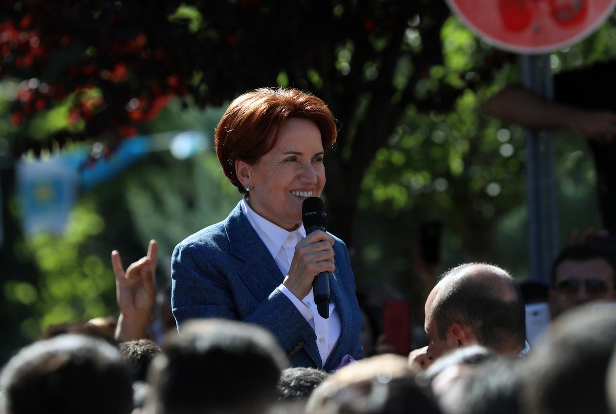 İYİ Parti Genel Başkanı Akşener Yenimahalle'de vatandaşlara hitap etti: