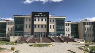 Kars'ta kendisini rahatsız eden kişiyi öldürdüğü öne sürülen genç kız tahliye edildi