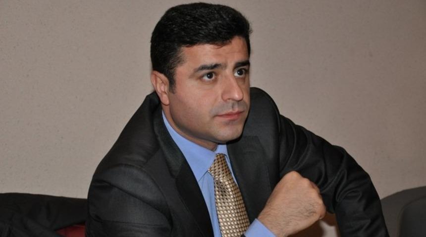 Demirtaş'tan Ahmet Şık'a mektup: Tutuklanmadık, rehin alındık