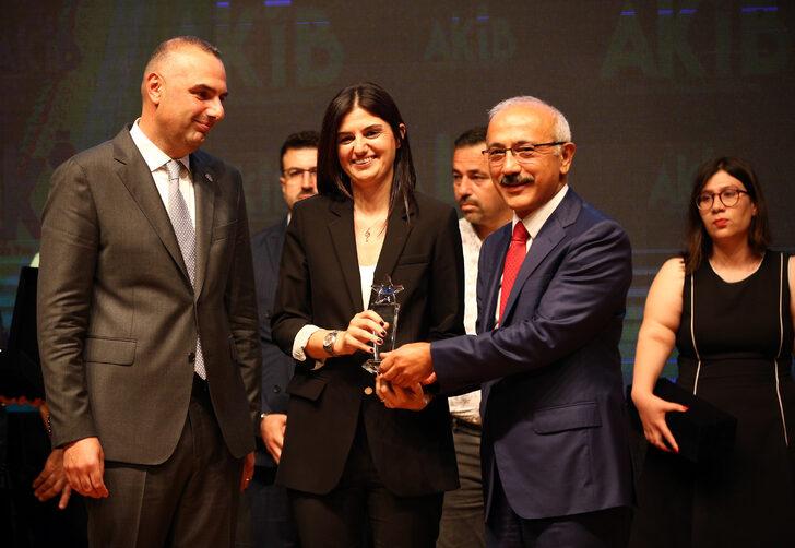 Akdeniz'de en fazla yaş meyve ve sebze ihracatı yapan firmalar ödüllendirildi G3