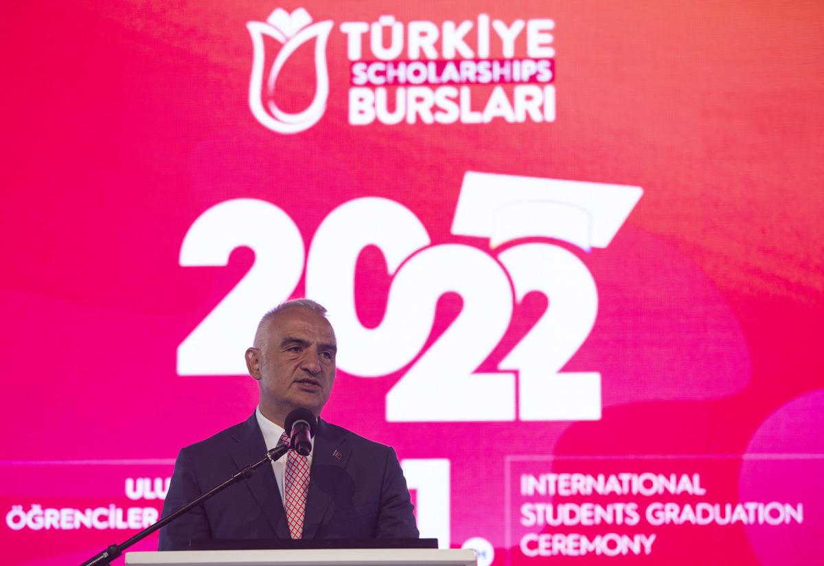 Bakan Ersoy, 11. Uluslararası &Ouml;ğrenciler Mezuniyet T&ouml;reni'nde konuştu:
