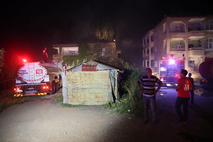 Muş'ta 2 katlı binanın çatısında çıkan yangın kontrol altına alındı G5