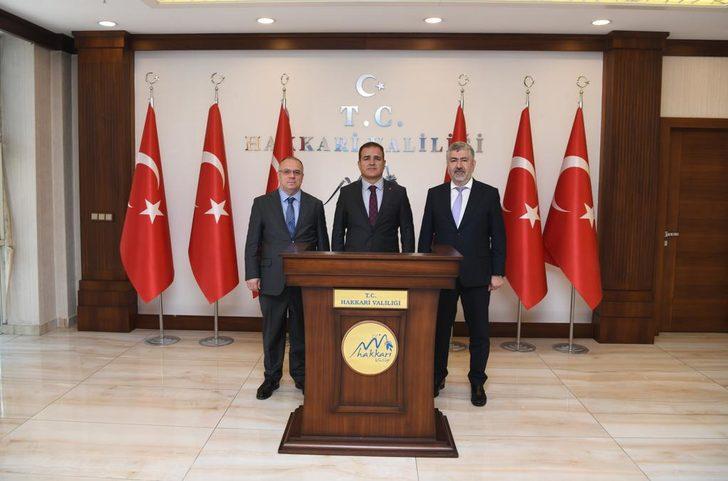 Bakan yardımcıları Dönmez ve Kalaycı, Hakkari'de ziyaretlerde bulundu G3