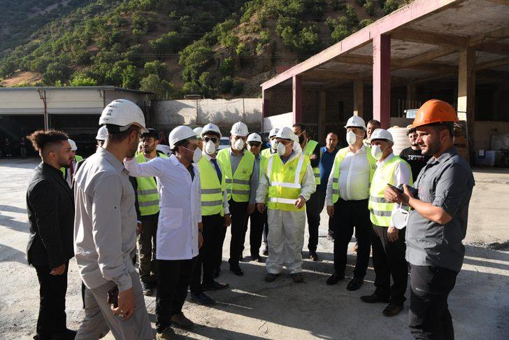 Bakan yardımcıları Dönmez ve Kalaycı, Hakkari'de ziyaretlerde bulundu G5